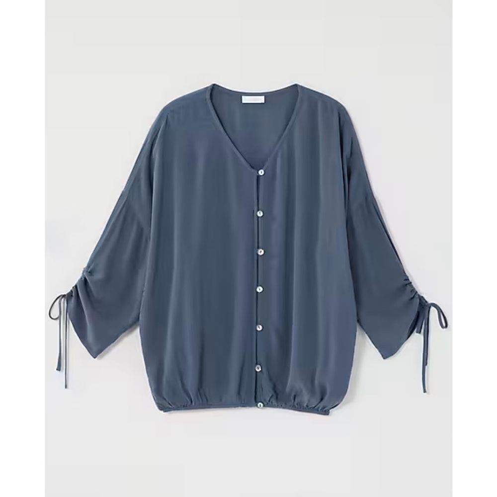 Jjill Crinkle Textured Button Top in Twilight Blue| Size: XL